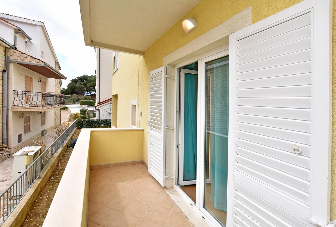 Apartment Dora Duce Exterior photo
